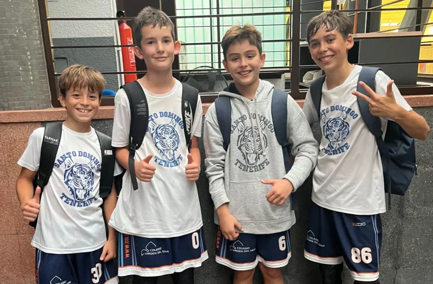 Tigres con la selección minibasket de Tenerife
